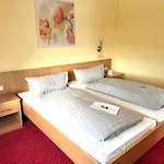 Bernsteinsee Hotel 3*