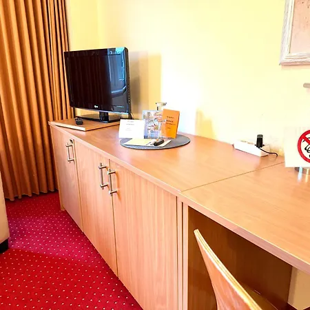 Bernsteinsee Hotel 3*