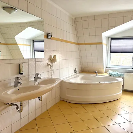 Szálloda Bernsteinsee 3*