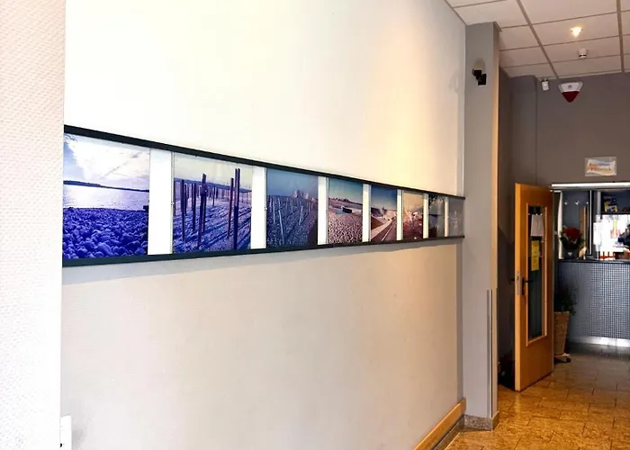 Hotel Bernsteinsee 3*